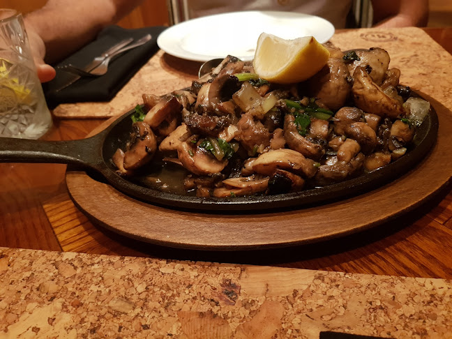 ראנץ' האוס - הסעדה