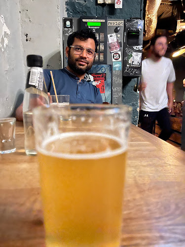 The Sira Pub - הסעדה