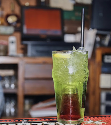 אורנוס - הסעדה