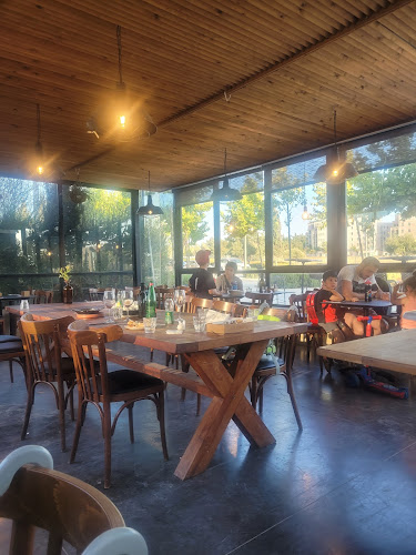 Opinii despre לה פיאדרה ארנונה- la Piedra Arnona în ירושלים - הסעדה