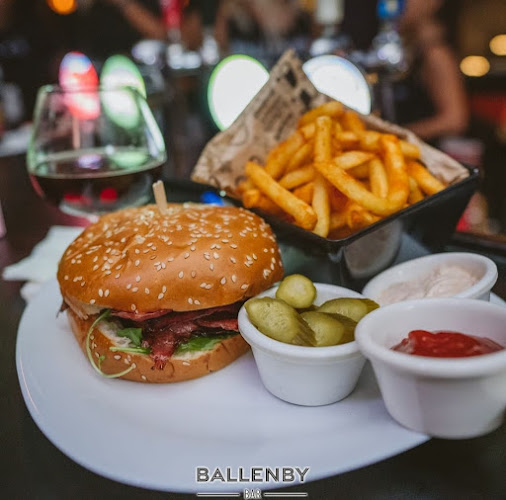 Comentarii opinii despre בלנבי בר