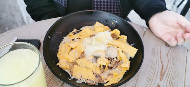 תרצה 14, תל אביב-יפו