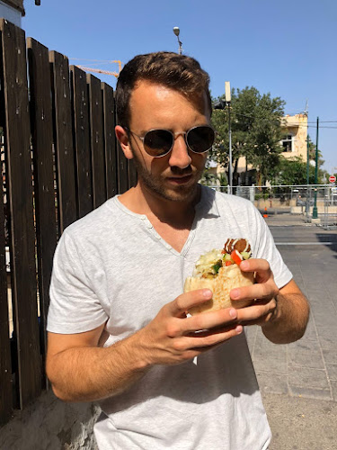 פלאפל איציק יפו - הסעדה