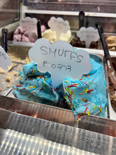 ICELAND אייסלנד - הסעדה