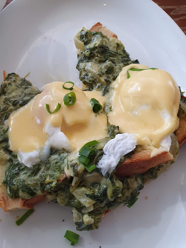 בנדיקט ביתן אהרון