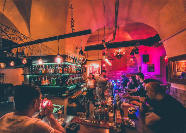 Eli's Pub-אליס פאב