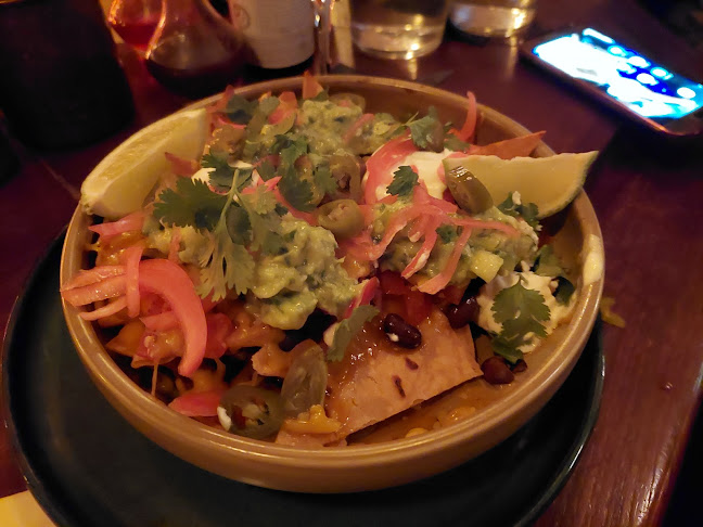 אימפריאל קוקטייל בר - הסעדה