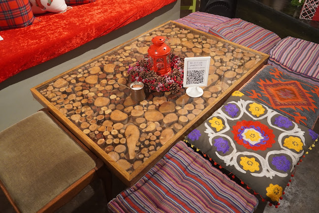 המקום של ראדה - עוגיות מסורתיות,דברי אומנות וכלים עתיקים - נצרת