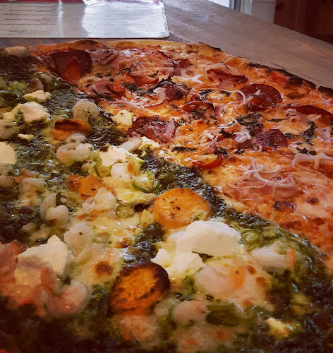 תחנת דלק דור אלון, גשר הזיו