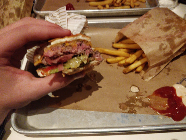 אמריקה בורגרס - תל אביב-יפו