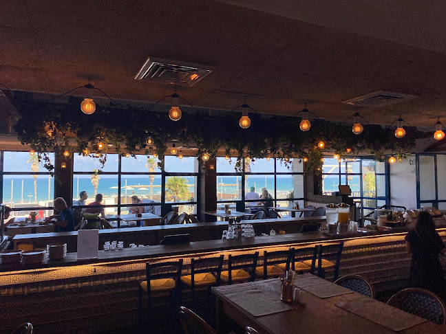 יאסו מסעדה יוונית - הסעדה