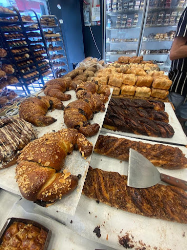 מאפיית בראשית - הרצליה