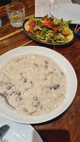 Comentarii opinii despre Manuel