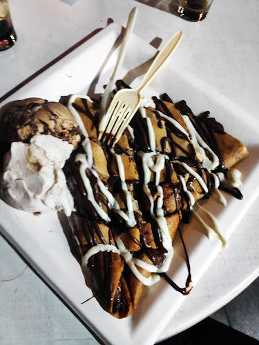 גלידת אנדרי - הסעדה