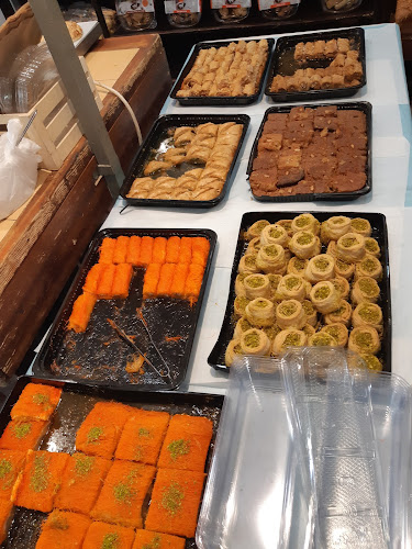 מאפיית אריאל סניף שוק תלפיות - הסעדה