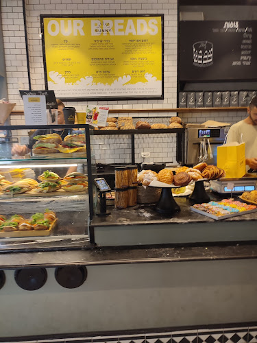 Opinii despre Sunny bakery & goods | סאני מאפייה ובית קפה în הרצליה - הסעדה