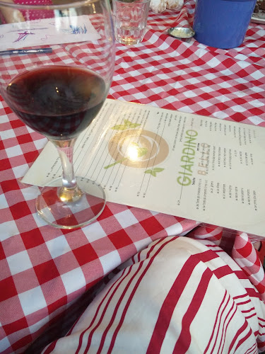 ג'רדינו בלו - הסעדה