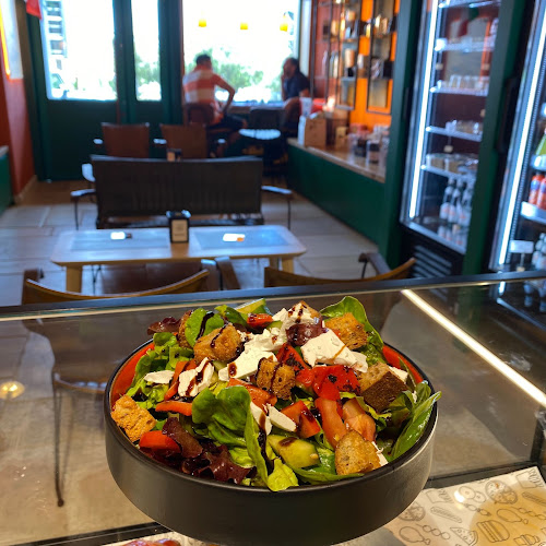 Comentarii opinii despre kave nazareth towers