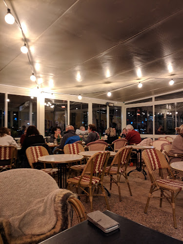 קפה לנדוור - הסעדה