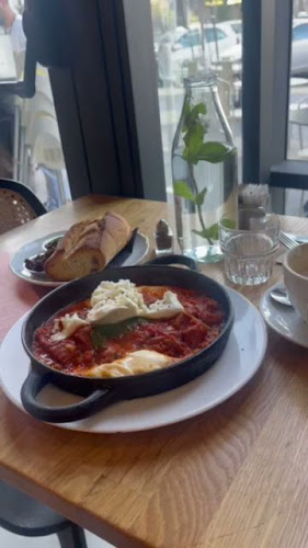 קפה בצלאל - הסעדה