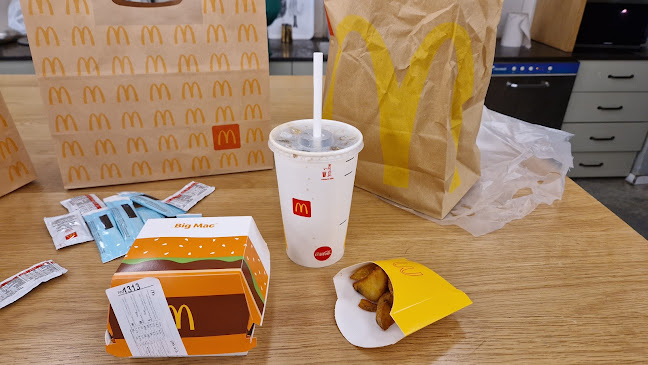 מקדונלד'ס - קניון עזריאלי ראשונים - ראשון לציון