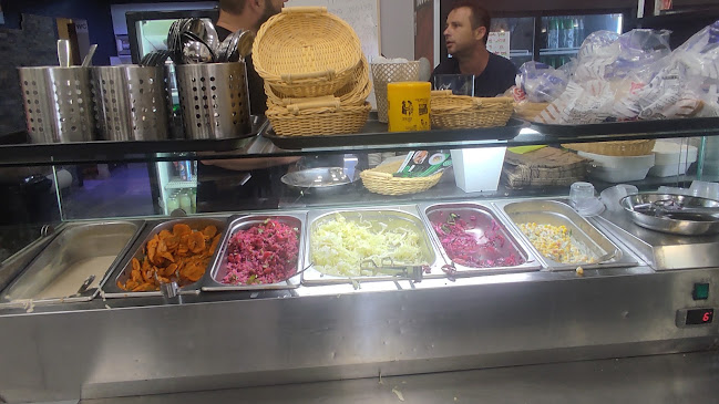 בזיליקום - קייטרינג - מסעדת פועלים - קריית ביאליק