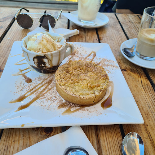 הבית בקצה הנוף - עמוקה