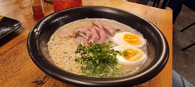 נאיה ירושלים - הסעדה