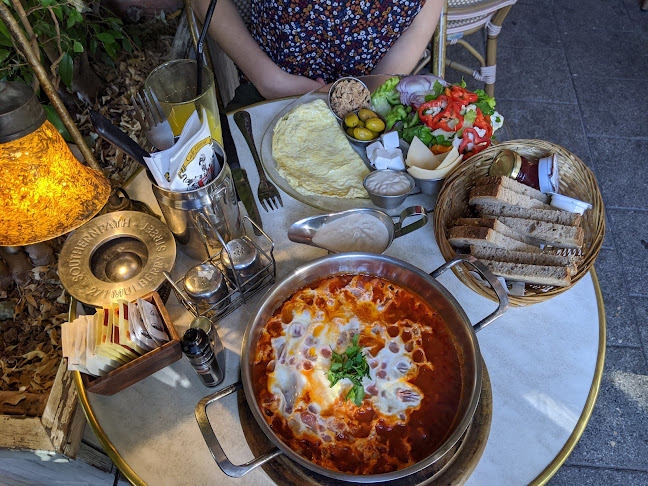 Tozeret Haarez - הסעדה