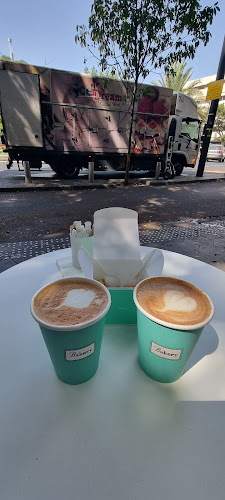 Bakery - בייקרי צינה כיכר דיזנגוף - הסעדה