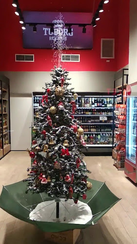 חינאווי ג'ורג' משקאות - Wine & More