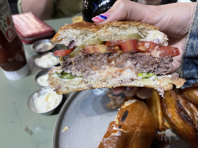 ג'מס קרית השרון Jems - הסעדה