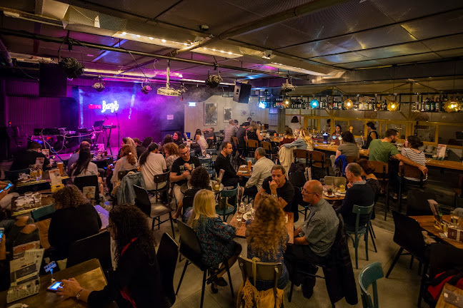 נוקטורנו - הסעדה