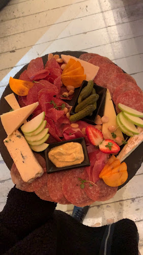 אגתה - תל אביב-יפו