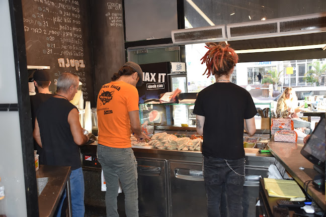 swissa סביח * שניצל * פלאפל - הסעדה