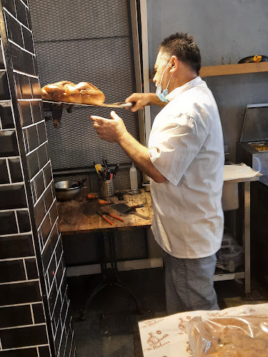 מאפית בייקרס - הסעדה