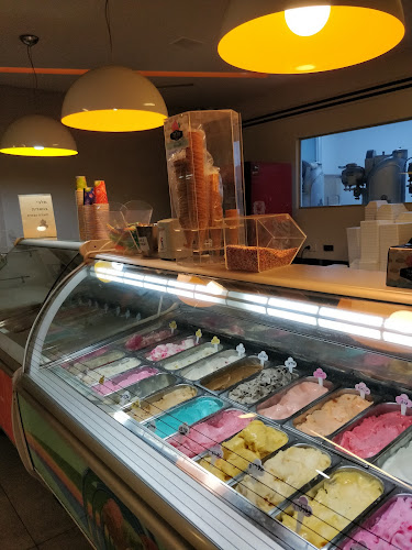 מיכאל גלידה מסטיק