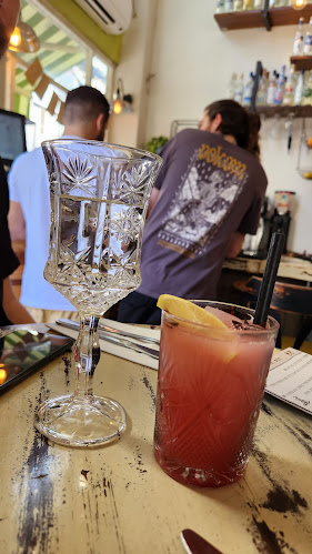 פימפינלה- פולחן ערק ודגים - תל אביב-יפו