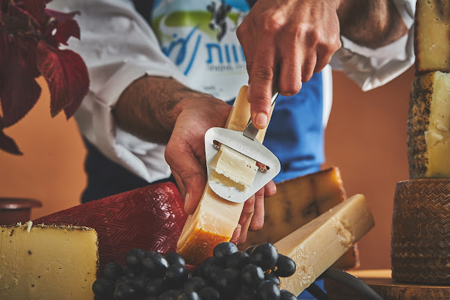 Opinii despre מעדניית חוות נעמי רעננה în רעננה - הסעדה