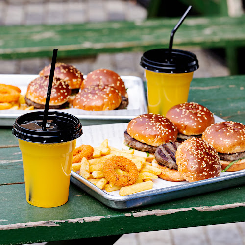 הרקיע 1, קיסריה