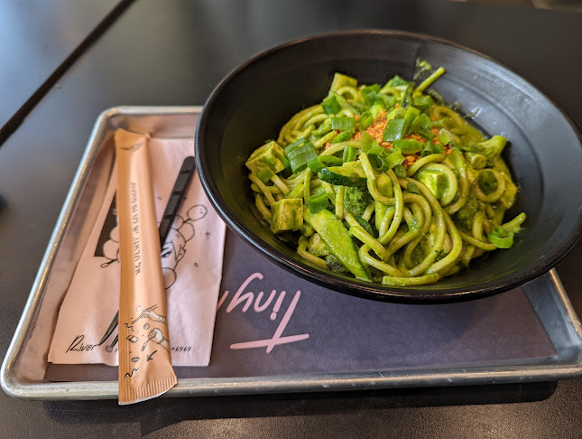 Tiny River - הסעדה