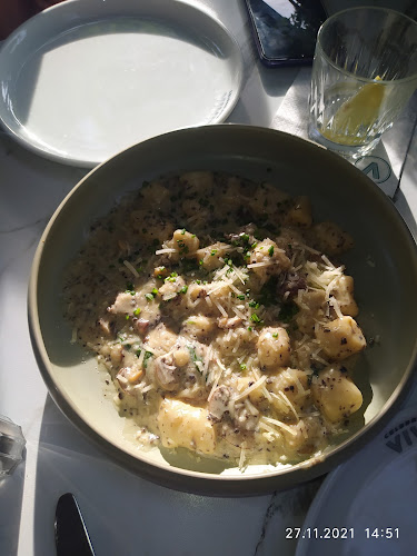 משה בקר 12, ראשון לציון