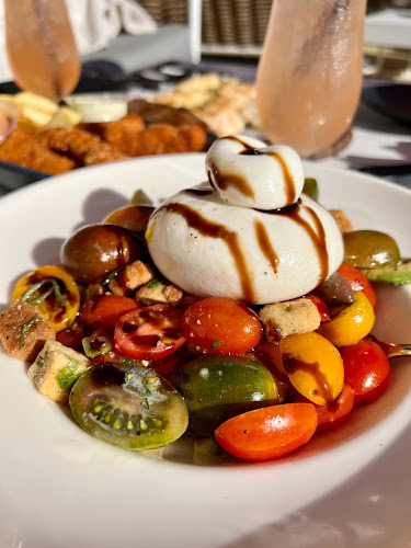 חוף מיה - mia beach bar - אילת