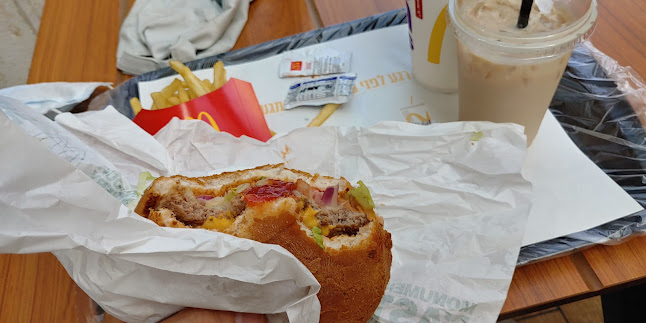 מקדונלד'ס - חיפה (סיטי סנטר) - הסעדה