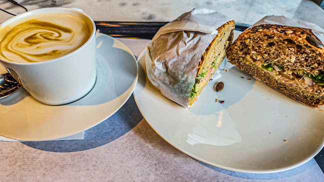 ארקפה מגדלי אלון - תל אביב-יפו