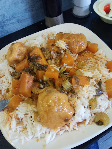 הסביח של עובדיה - הסעדה