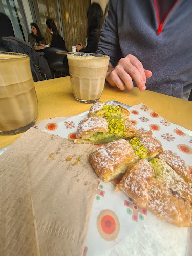 לחמנינה מרמורק - הסעדה