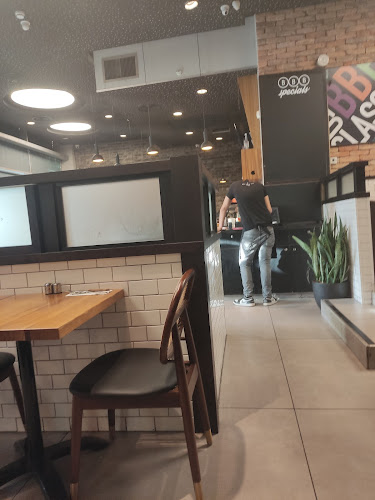 יגאל אלון 96, תל אביב-יפו