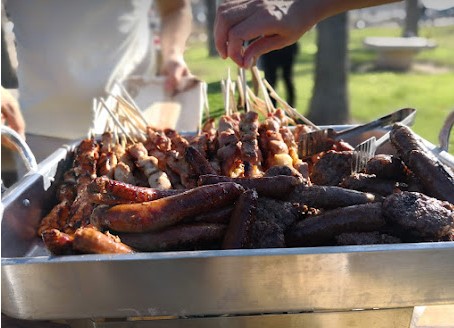 המנגליסטים- קייטרינג בשרי - הסעדה