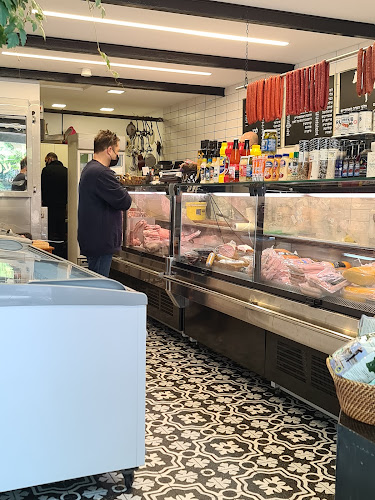 מעדנית עופר